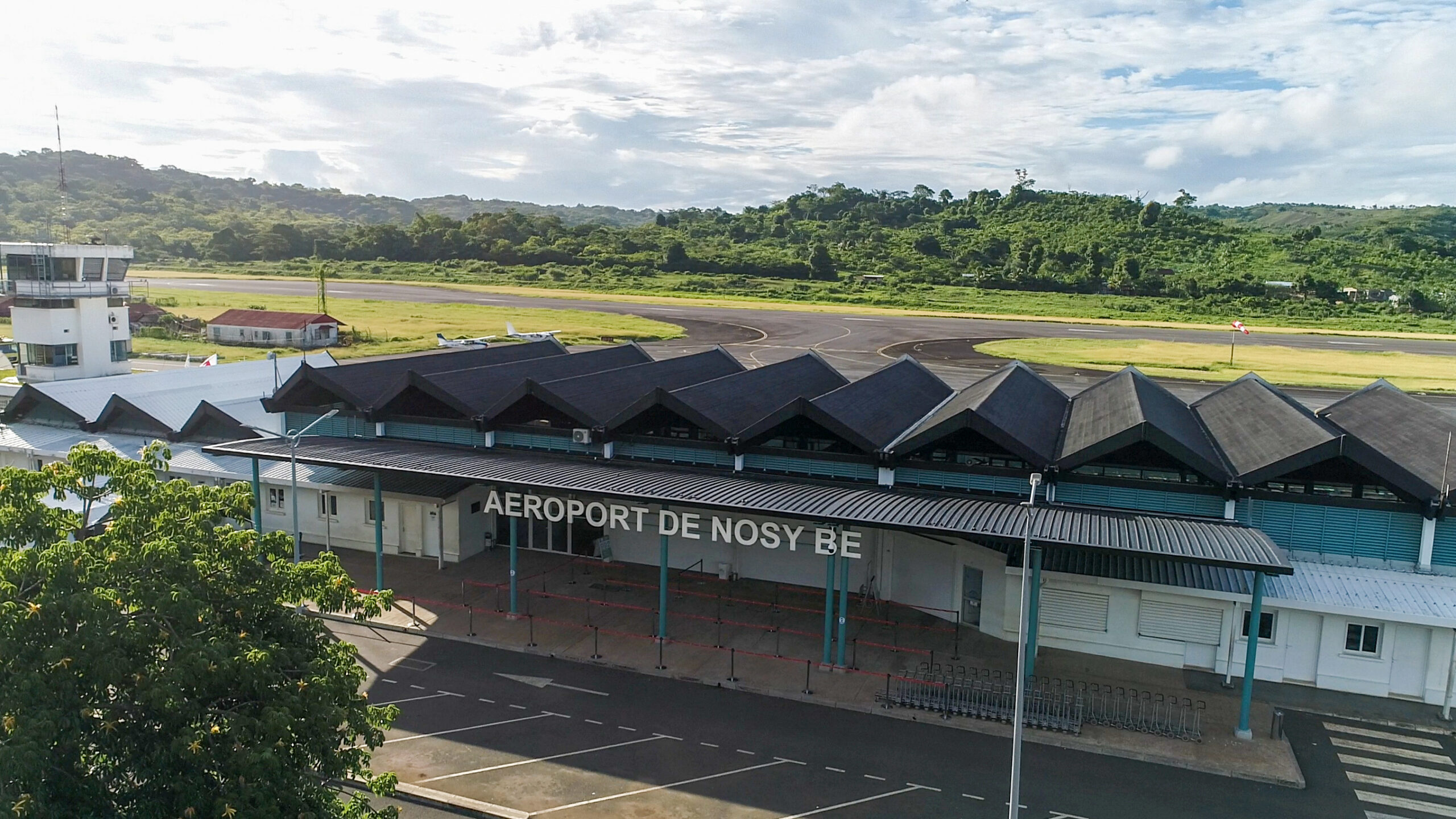 Aéroport International de Nosy Be